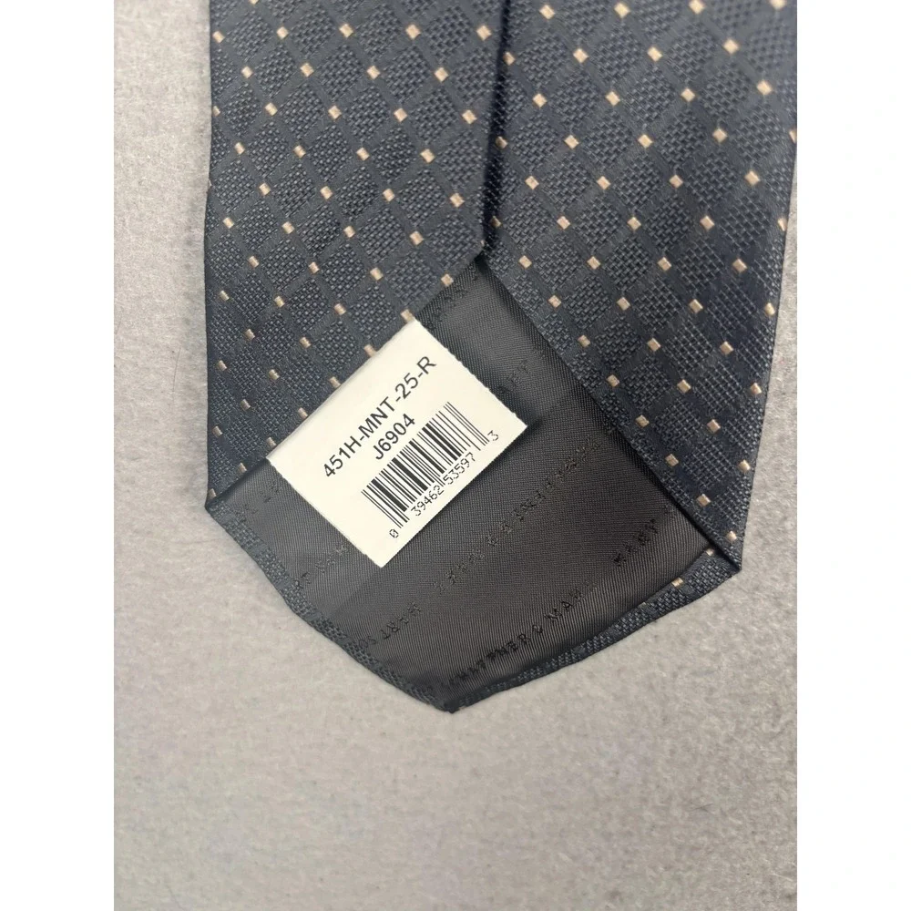 Hart Schaffner Marx brand hart